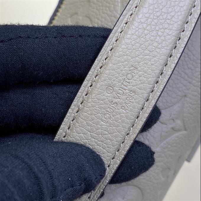 2025224M44881221952822