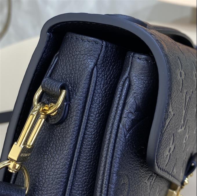 2025224M4488122195324