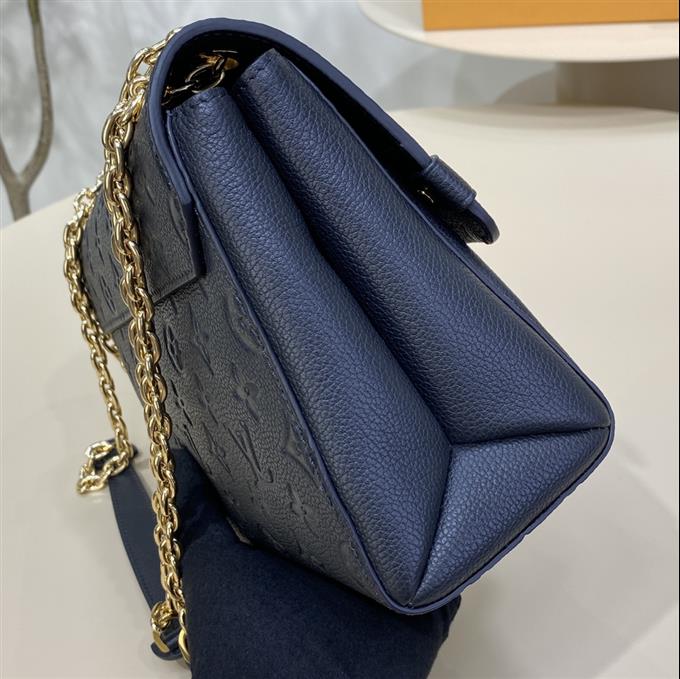 2025224M52271222327417