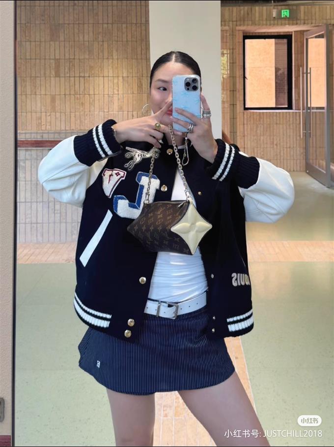 2025224M11672144348940