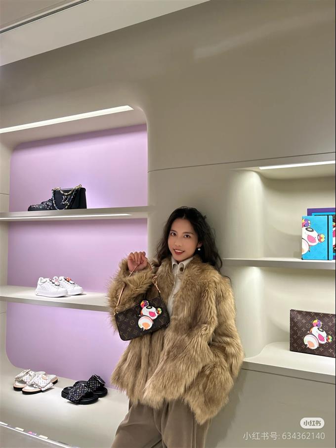 2025224M13440144348368