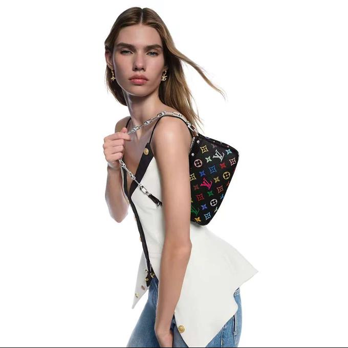 2025224M13663144346833