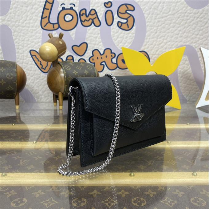 2025224M80673144345359