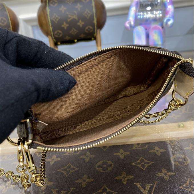 2025224M82510144345609