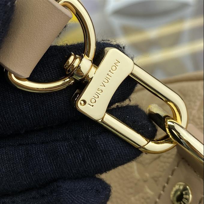 2025224M4718610832827