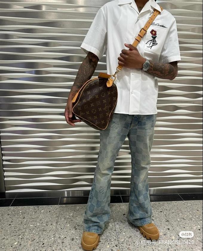 2025224M2442210101260