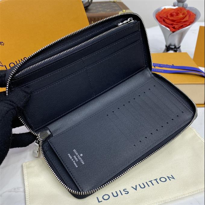 2025224M62295104120378