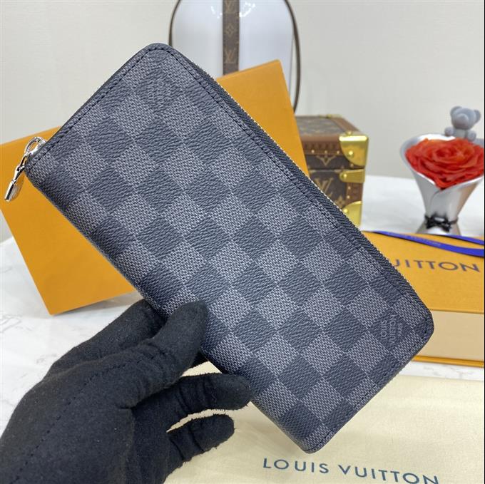 2025224M62295104120426