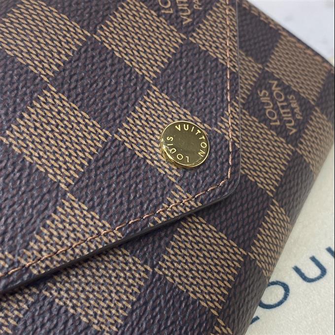 2025224M62360104117781