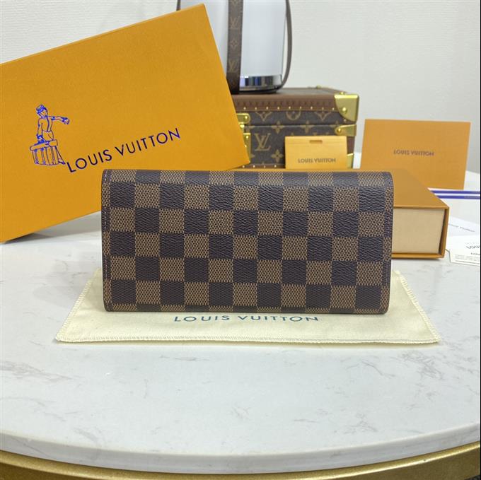 2025224N4162510416585